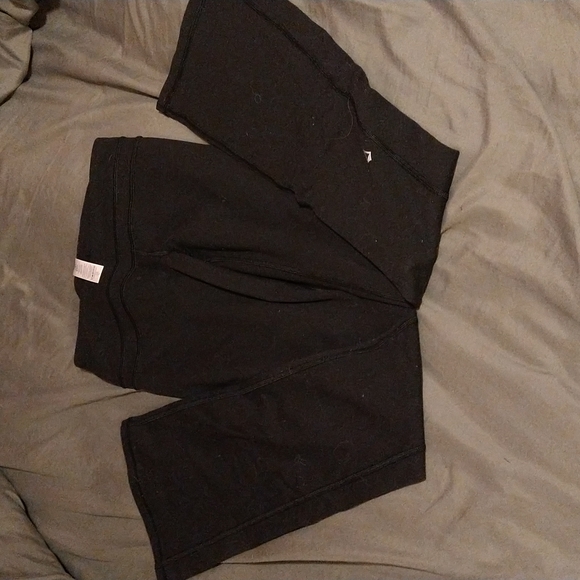 Yoga Pants - Picture 2 of 3